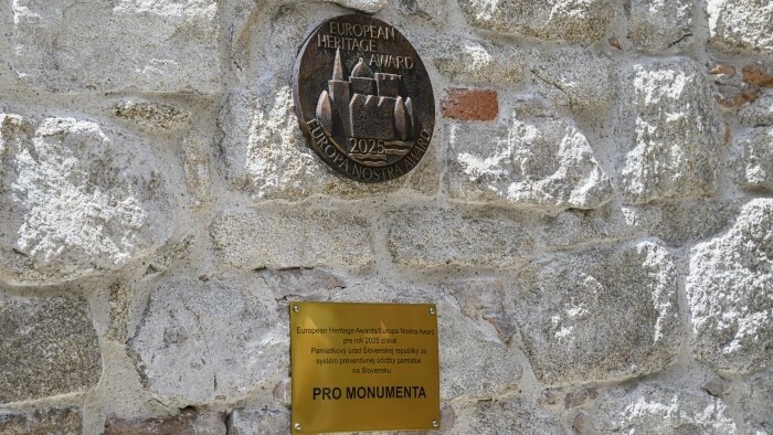 Plakette der Europa Nostra Awards für das Projekt Pro Monumenta enthüllt