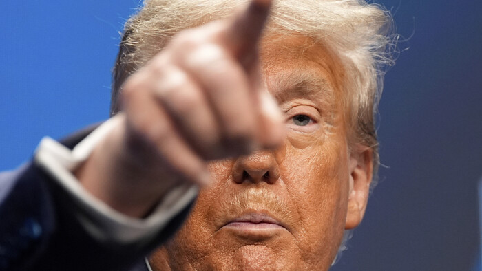 Záhadné sochy Donalda Trumpa