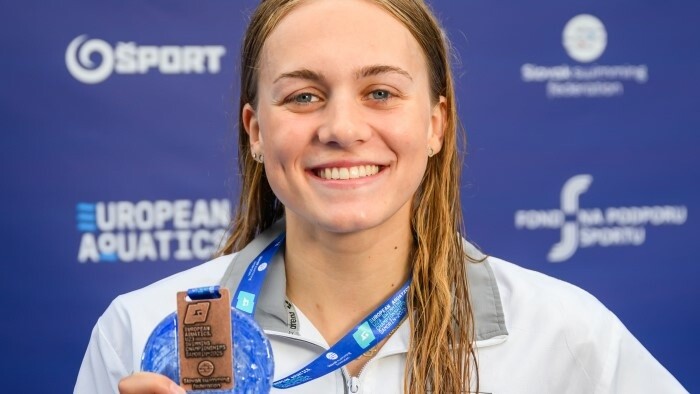Slovenský bronz na MS23 v plávaní