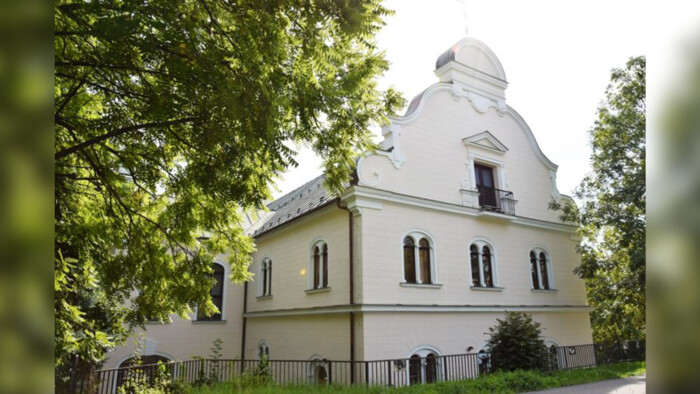 Tihányiovský kaštieľ | Kultúrny bedeker