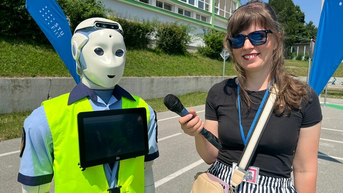 Testujú riadenie premávky dopravným robotom