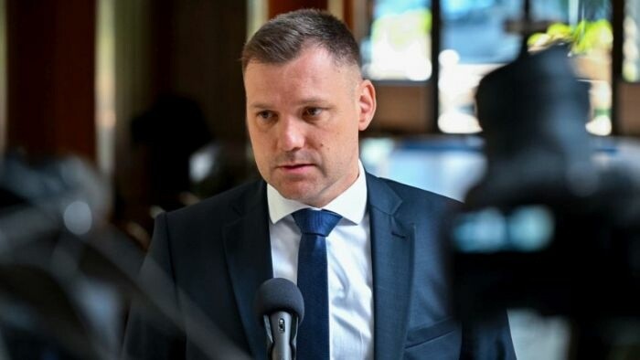 Environment Minister rejects EU emission target, environmentalists sound alarm