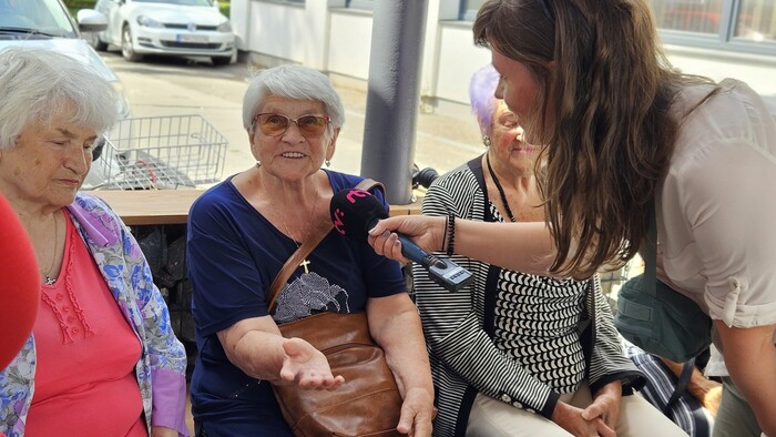 aktivne seniorky 2.jpg