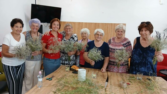 aktivne seniorky 3.jpg