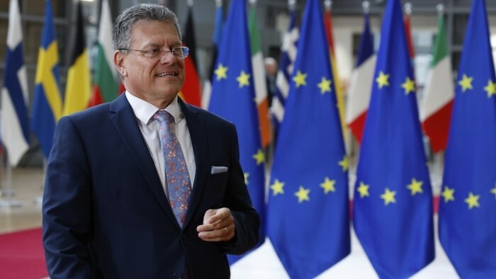 Šefčovič afirma que el acuerdo arancelario con EEUU es una buena noticia para los fabricantes de coches 