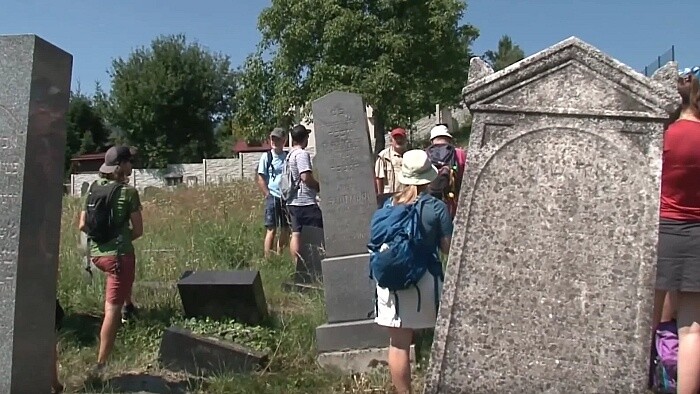 Auf den Spuren der Flüchtenden wandern