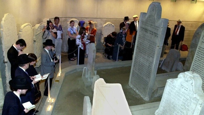 7ª Ronda – Mauzóleum Chatama Sofera – Mausoleo de Chatam Sofer