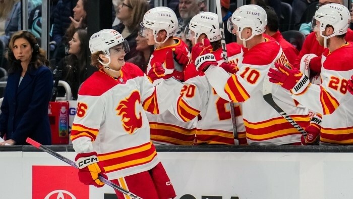 Martin Pospíšil predĺžil zmluvu s Calgary Flames 