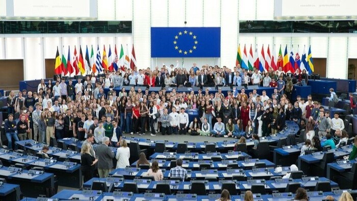 Stáže aj zájazdy do europarlamentu. Ako sa zapojiť? | Európa dnes