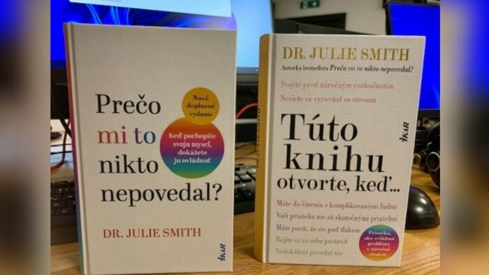 Dve knihy od Julie Smith