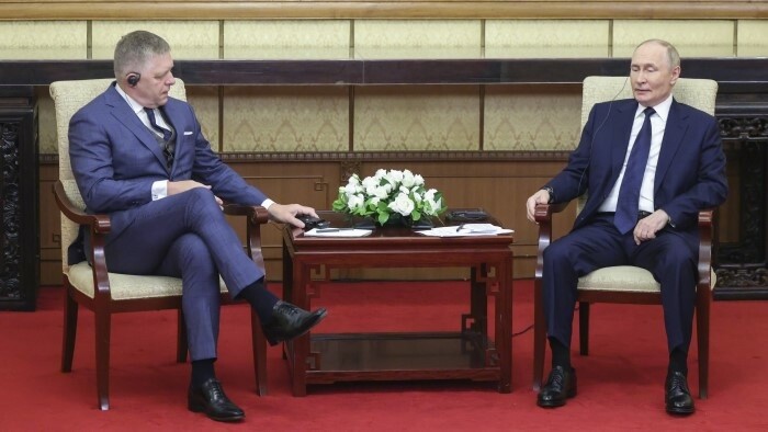 El presidente ruso elogia la política exterior de Eslovaquia en su reunión con el primer ministro