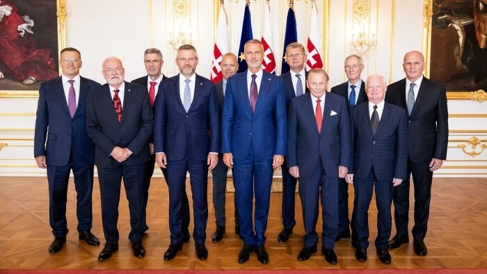 Obed bývalých šéfov parlamentu