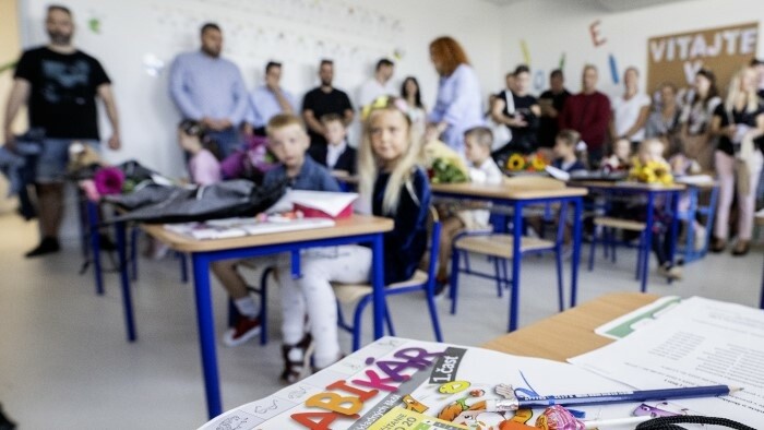 Otvorili sa brány základných a stredných škôl 