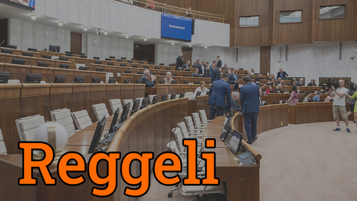 A parlamenti képviselők közel három hónap kihagyás után kedden visszatérnek a törvényhozásba