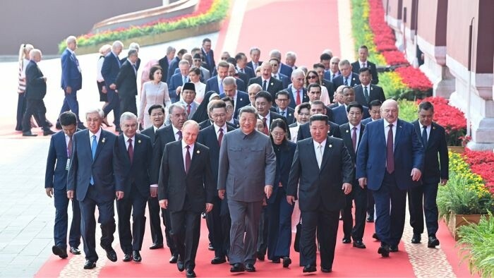 Prime Minister Criticises EU Absence at Beijing WWII Commemorations 