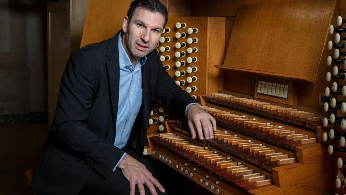 El organista Arturo Barba se presentará en Trnava