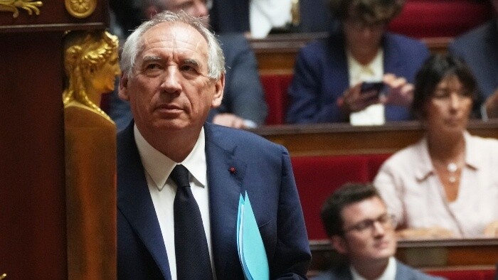 Francúzsky premiér dnes podá demisiu