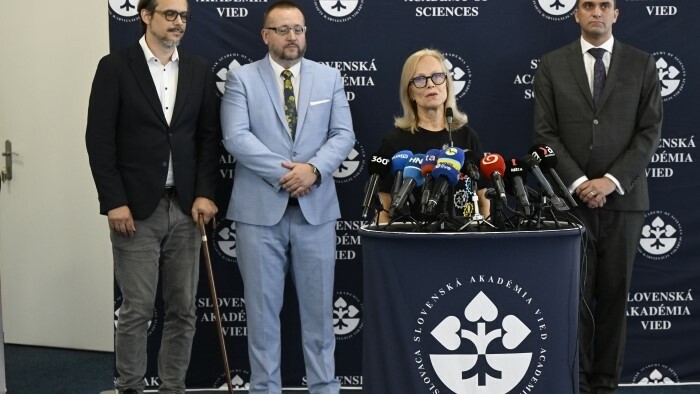Científicos de la Academia Eslovaca de Ciencia desmienten completamente a Kotlár