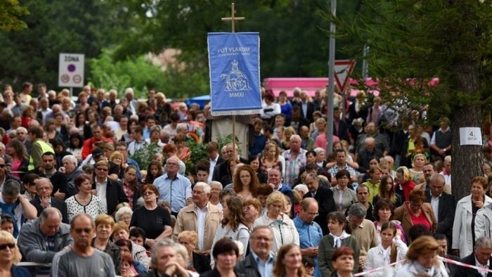 Bottle and Can Deposits at Šaštín Pilgrimage to Support Children from Marginalized Communities