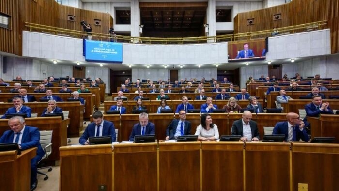 Le plan d’assainissement au Parlement 