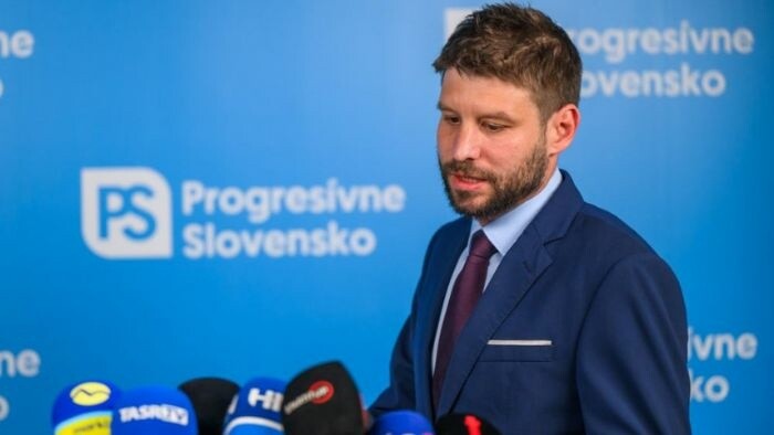 PS Tops Newest Polls