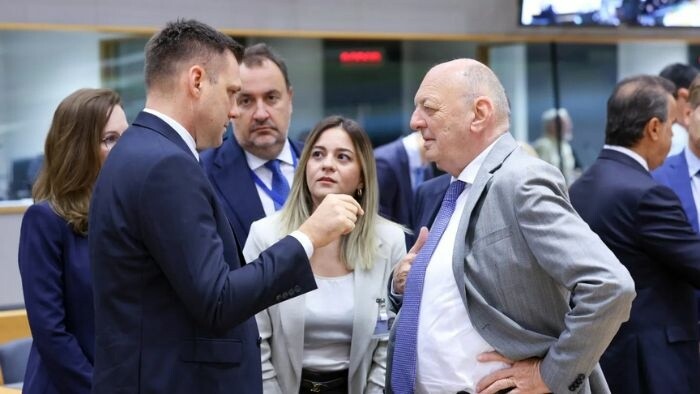 Enviro Minister: Changes to EU Climate Law Should Be Approved by Premiers, Not Ministers