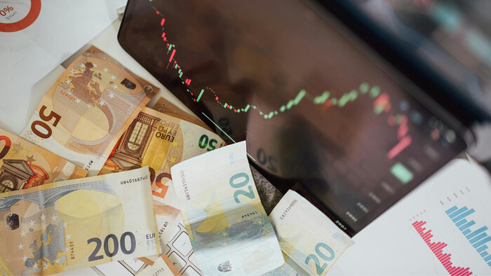 Zvyšovanie daní spomaľuje rast ekonomiky