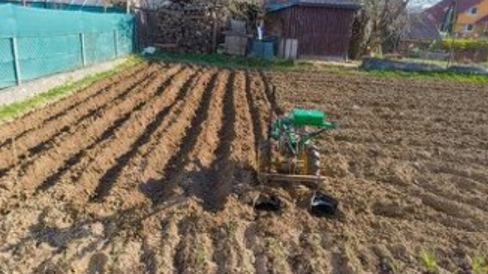 V Šali sa konala súťaž v oraní