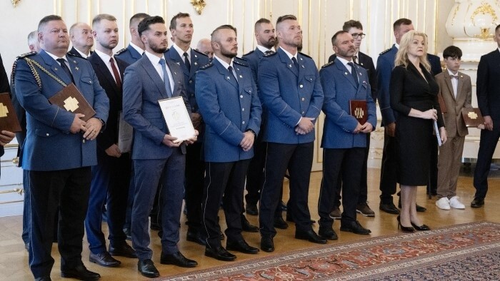 Ocenil laureátov Zlatého záchranárskeho kríža