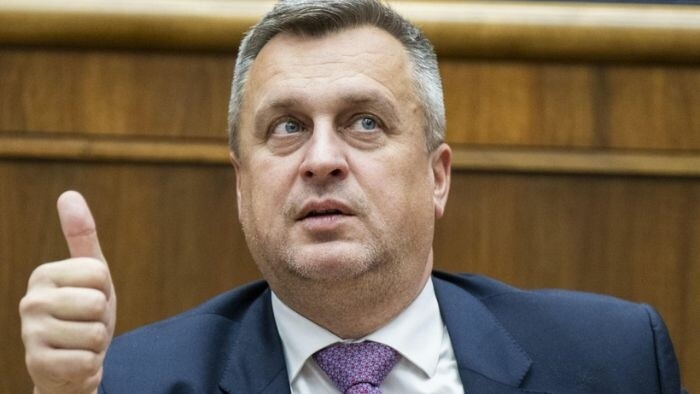 Self-employed No Longer to Pay Transaction Tax as of 2026