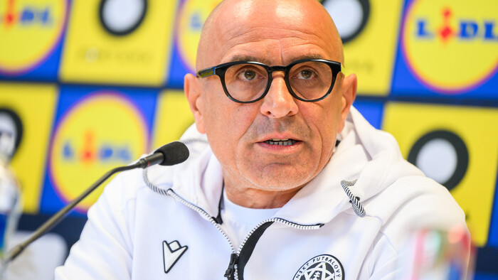 FUTBAL: Calzonova nominácia