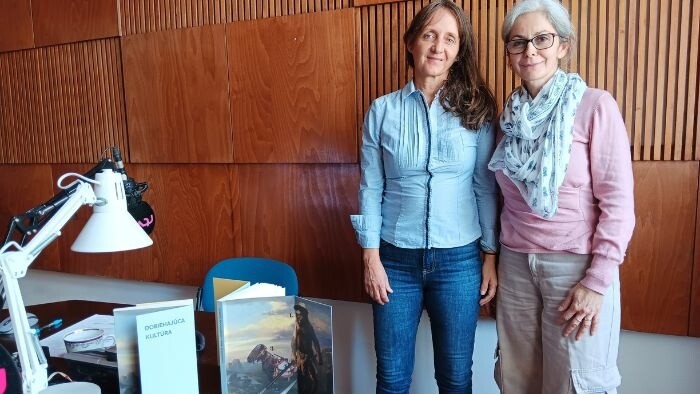 Ivana Komanická o knihe esejí Dobiehajúca kultúra