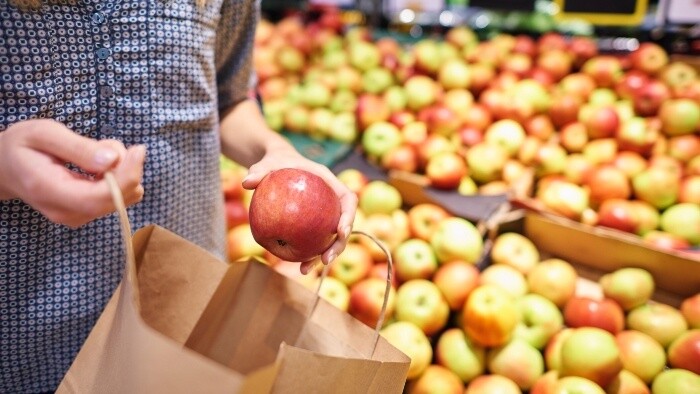 Kedy mikroténové vrecká zmiznú z obchodov?