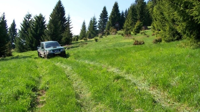 auto-les-tráva-Stanislav-Háber-STVR