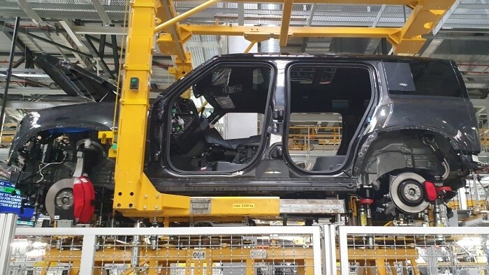 Nitrianska automobilka začala s obnovou výroby 