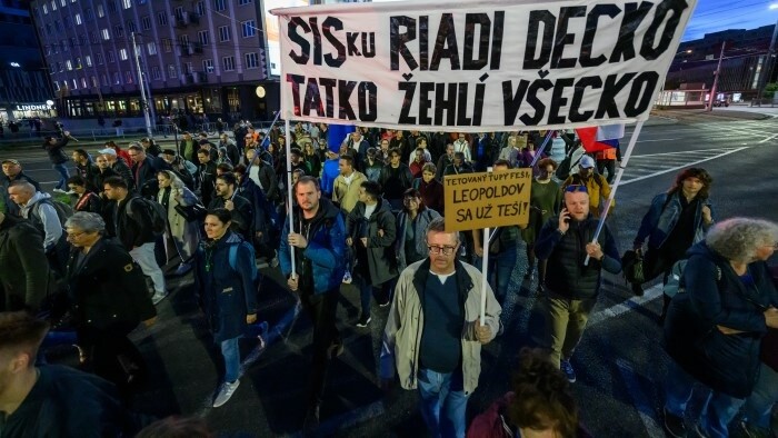 La oposición pide destituir a Pavol Gašpar del puesto del jefe de los Servicios de Inteligencia Eslovacos