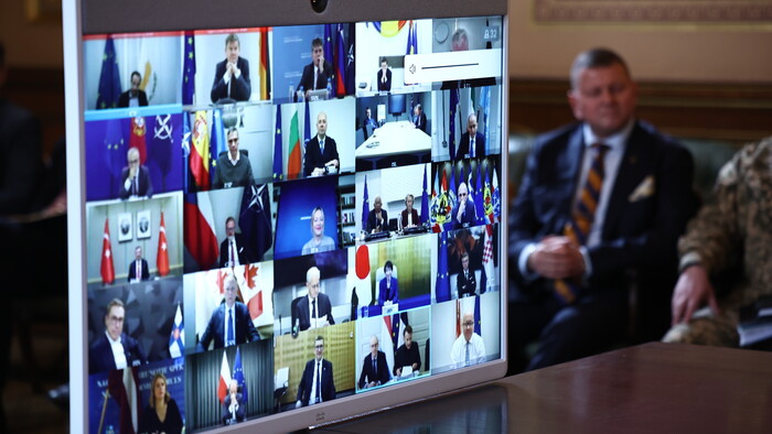 Rokovania Koalície ochotných v Británii