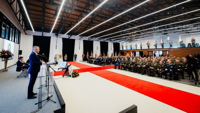 Prezident prehovoril k armáde