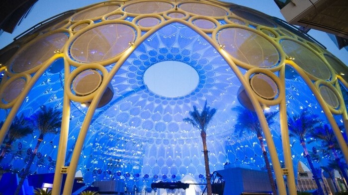 Premiér v Emirátoch o investíciách a partnerstve