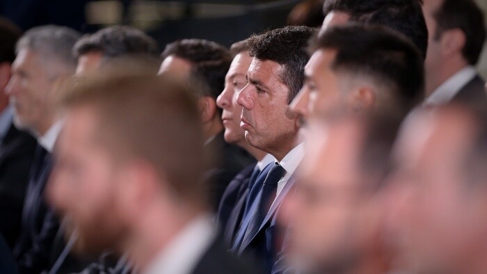 Valencia: Šéf regionálnej vlády odstúpil, protesty aj tak pokračujú