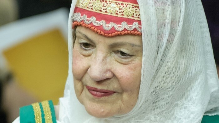 Награда исполнительнице народных песен Дарине Лашчаковой 