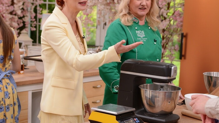 Šieste-kolo-babička