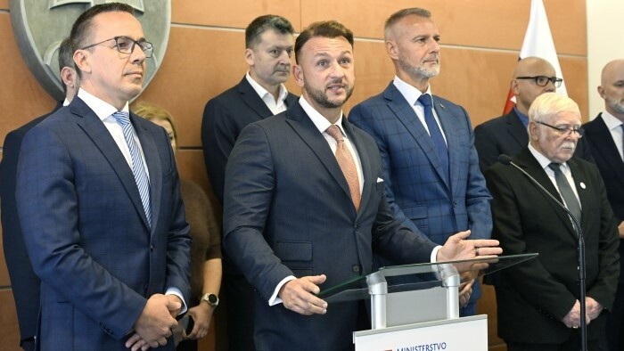 Un collectif pour protéger les séniors