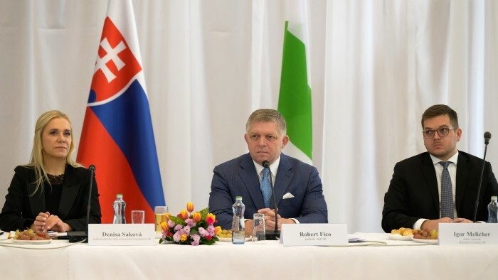 Government Meets in Šurany to Discuss Battery Factory