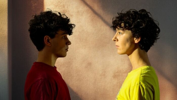 Chlapec s najdlhším tieňom