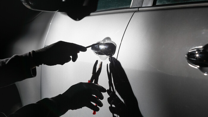 Podvodníci úradujú stále 