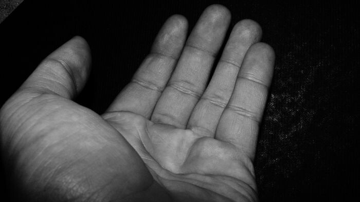 Pýtanie milodarov ako príkladný žáner súčasnej literatúry