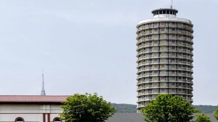 Dominanty | Vojenský internát Hviezda v Bratislave