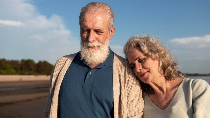 Vedci zistili, prečo ženy žijú dlhšie ako muži