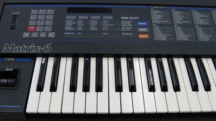 Seriál o legendárnych nástrojoch: Oberheim Matrix 6